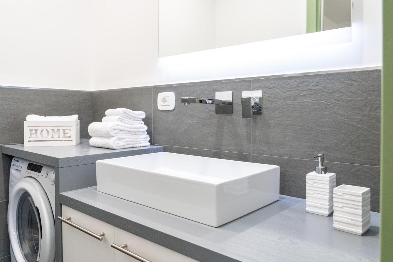 Colours Apartments & Rooms Сан Ремо Екстериор снимка