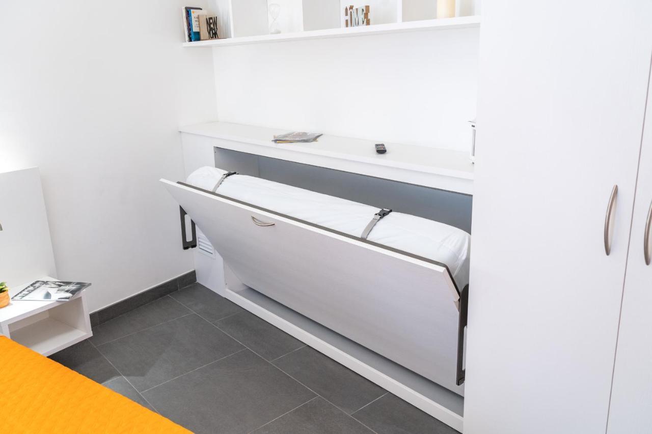 Colours Apartments & Rooms Сан Ремо Екстериор снимка